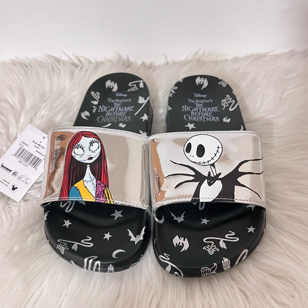 Nwt Nightmare before Christmas slides size 8